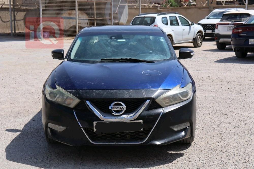 نيسان ماكسيما